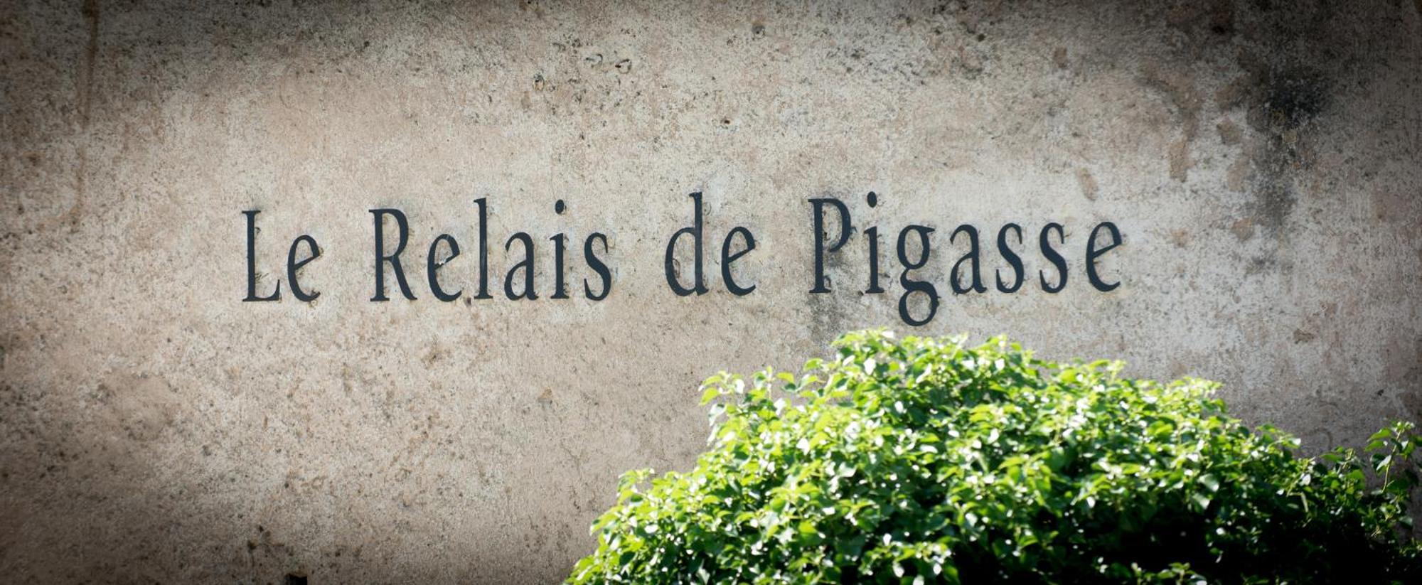 Le Relais De Pigasse Hotell Ouveillan Eksteriør bilde