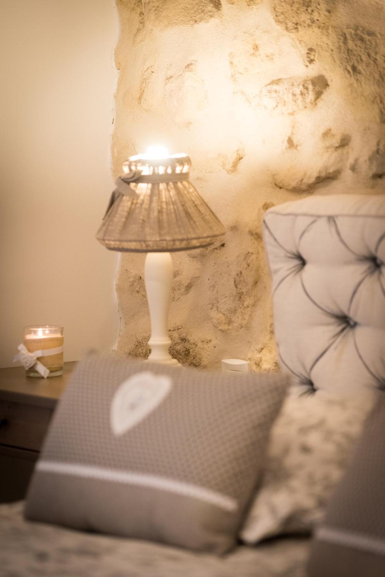 Le Relais De Pigasse Hotell Ouveillan Rom bilde