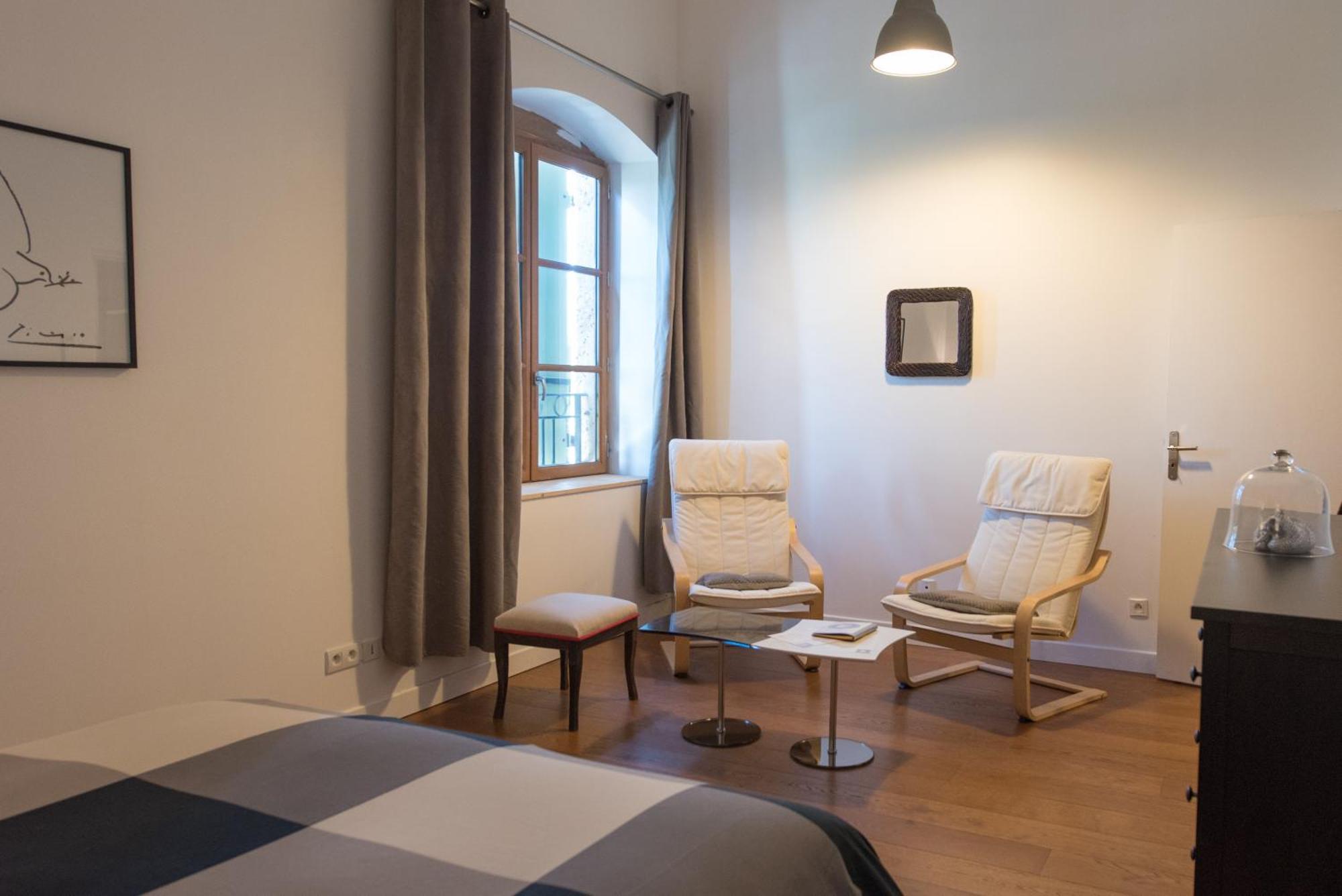 Le Relais De Pigasse Hotell Ouveillan Eksteriør bilde